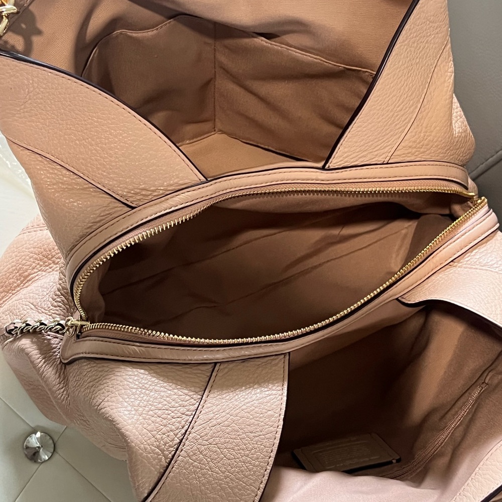 Coach Tan and Gold Shoulder Bag with Signature Design - Picture 12 of 16